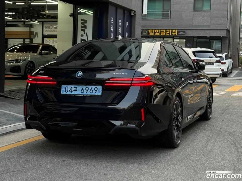 BMW i5 xDrive 40 M 2026 — миниатюра 2