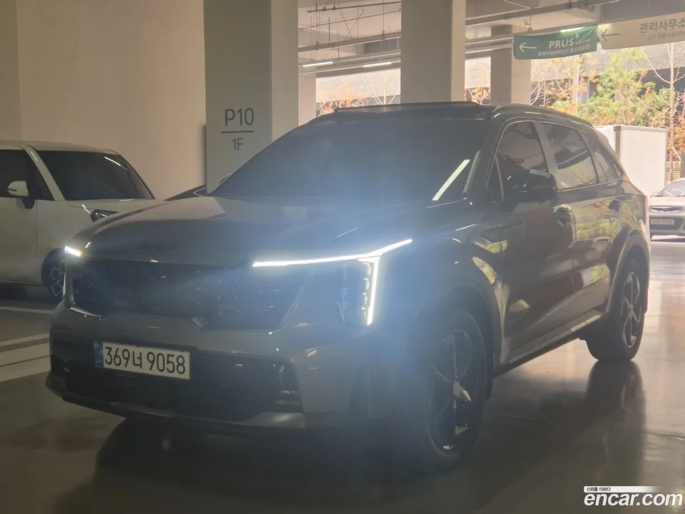 Kia Sorento HEV 1.6 2WD 2026 — фото 1, купить с доставкой в Москву
