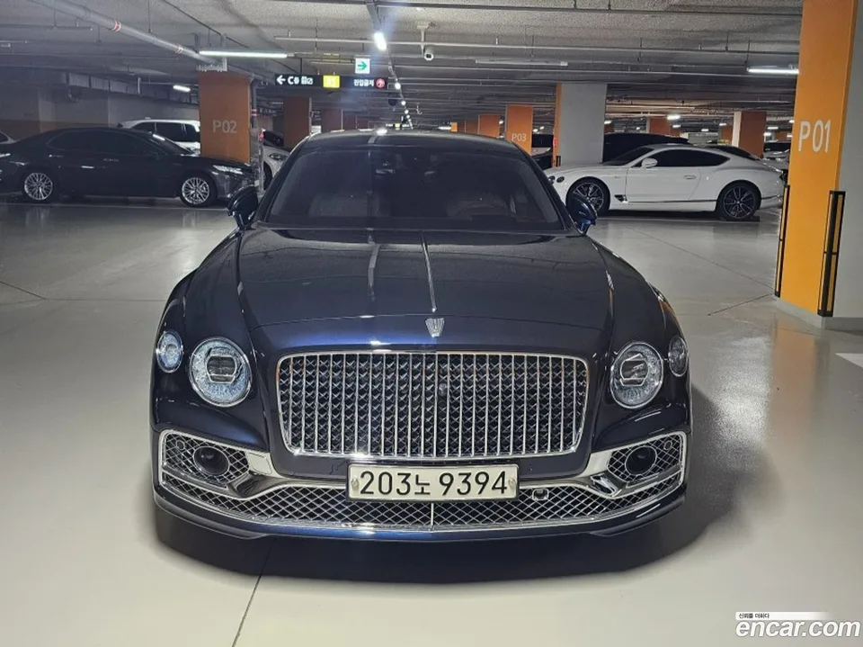 Bentley Flying Spur 4.0 2022 — миниатюра 2