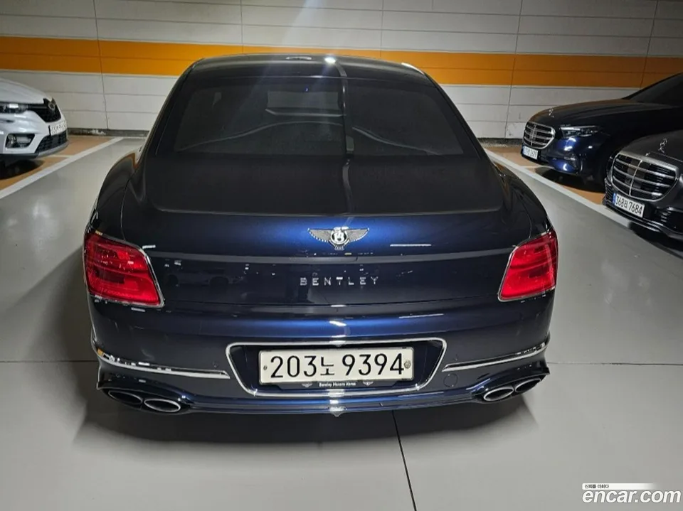 Bentley Flying Spur 4.0 2022 — миниатюра 4