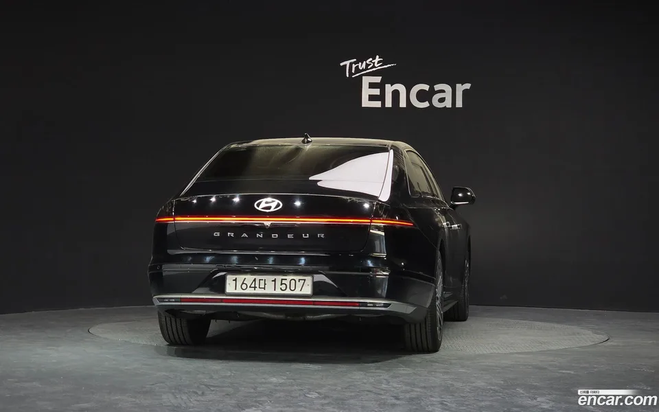 Hyundai Grandeur Hybrid 2023 — миниатюра 4
