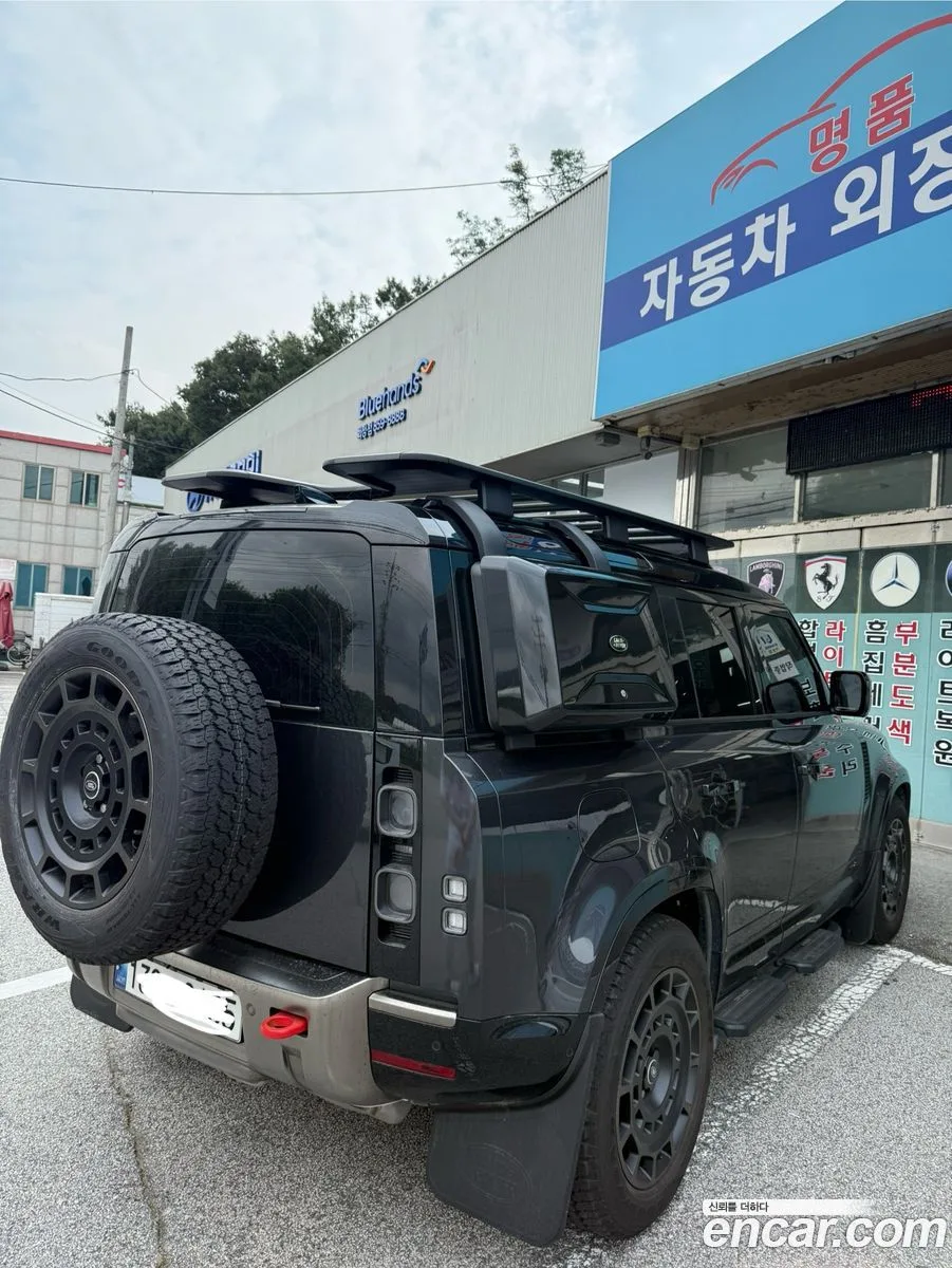 Land Rover Defender 110 P400 X 2024 — миниатюра 2