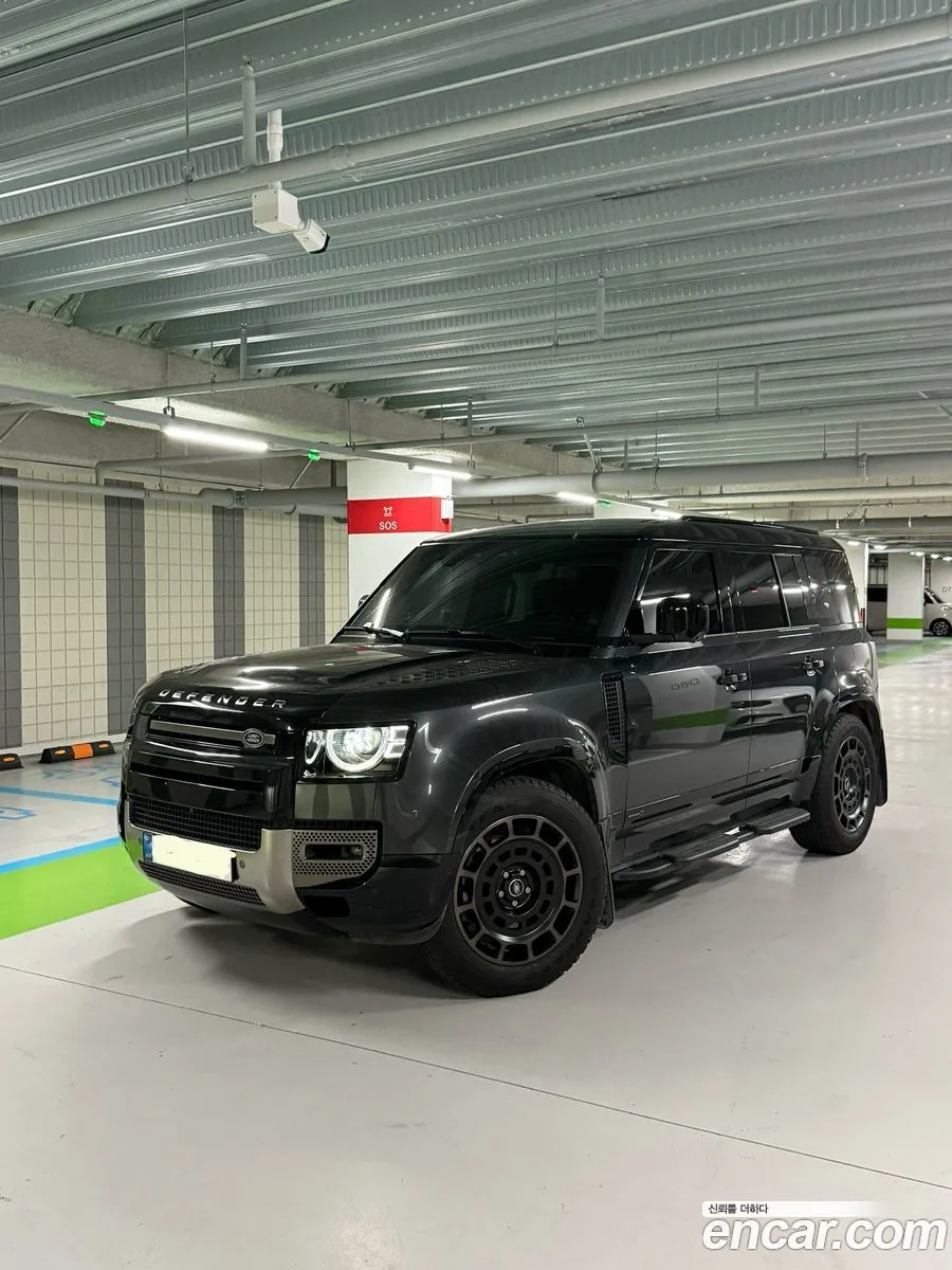 Land Rover Defender 110 P400 X 2024 — фото 1, купить с доставкой в Москву