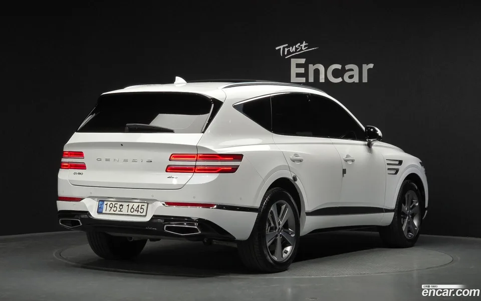 Genesis GV80 2.5T 2WD 2023 — миниатюра 2