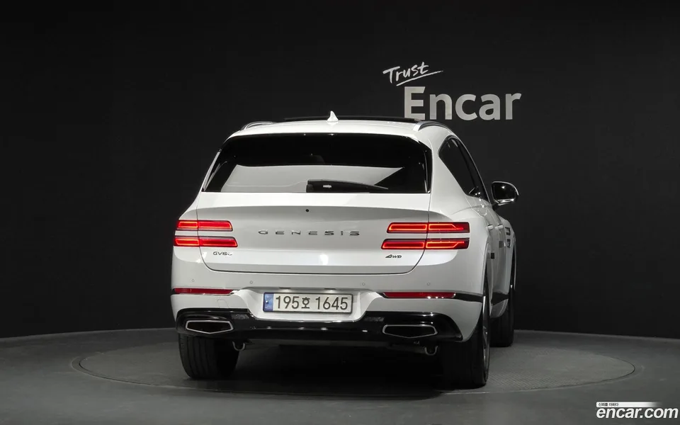 Genesis GV80 2.5T 2WD 2023 — миниатюра 4