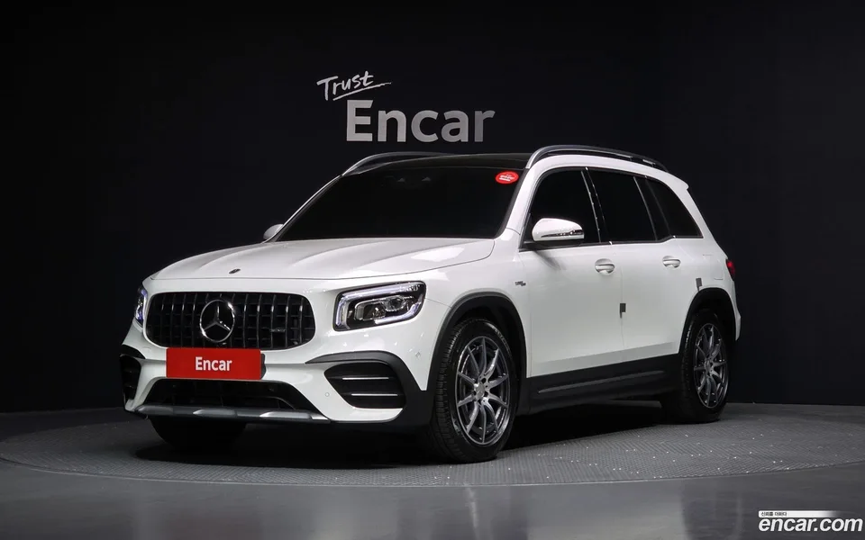 Mercedes-Benz GLB-Class AMG GLB35 4MATIC 2023 — фото 1, купить с доставкой в Москву