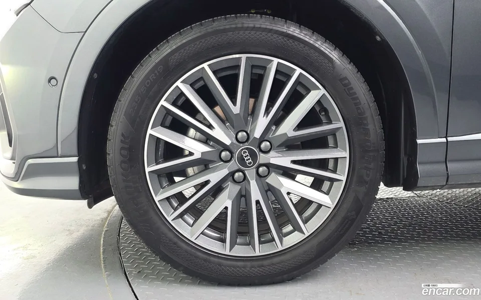 Audi Q3 35 TDI 2023 — миниатюра 5