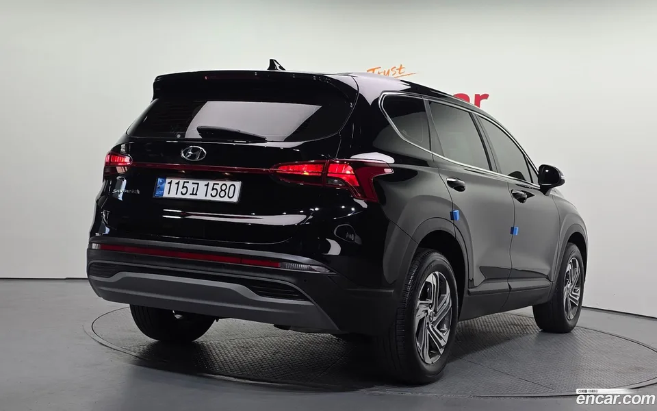 Hyundai SantaFe 2.2 2WD 2022 — миниатюра 2