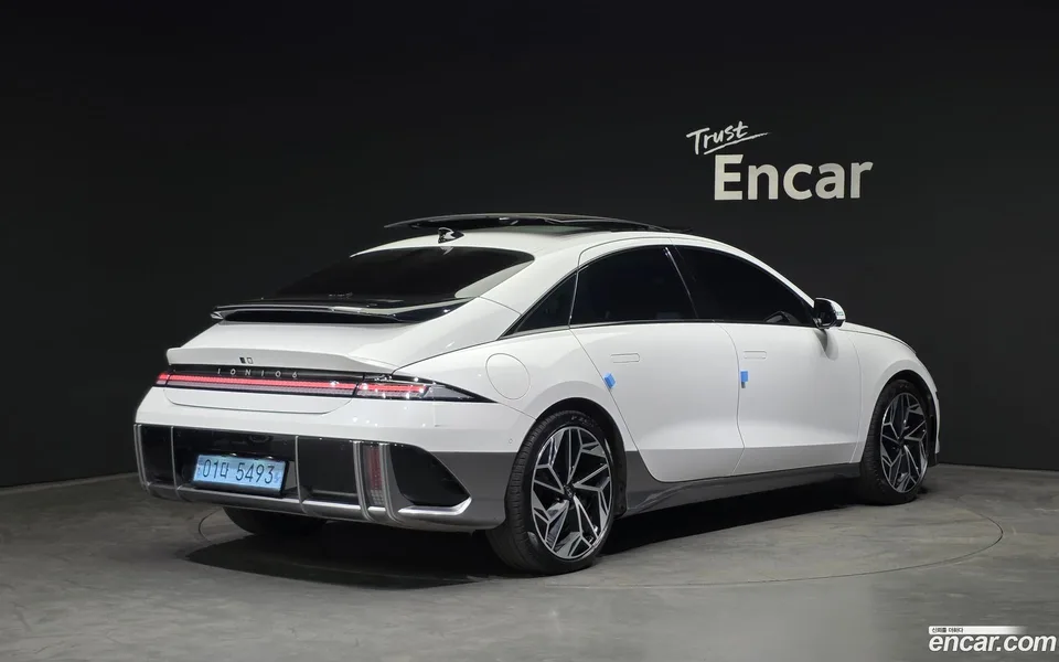 Hyundai Ioniq 6 AWD 2023 — миниатюра 2