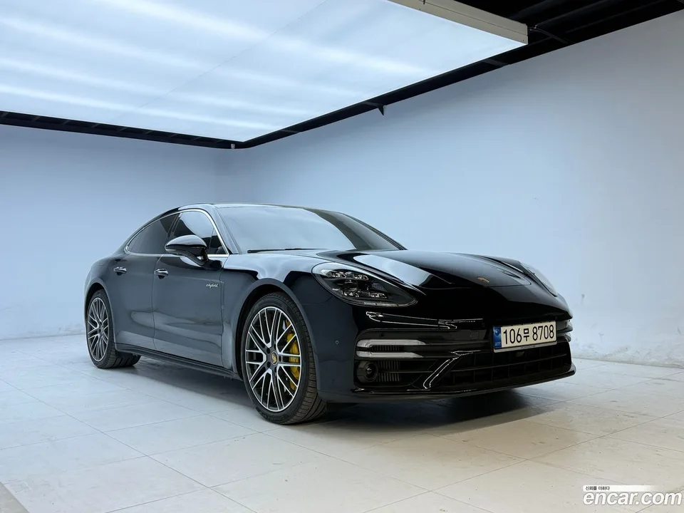 Porsche Panamera (971) 4.0 S E- 2022 — миниатюра 2
