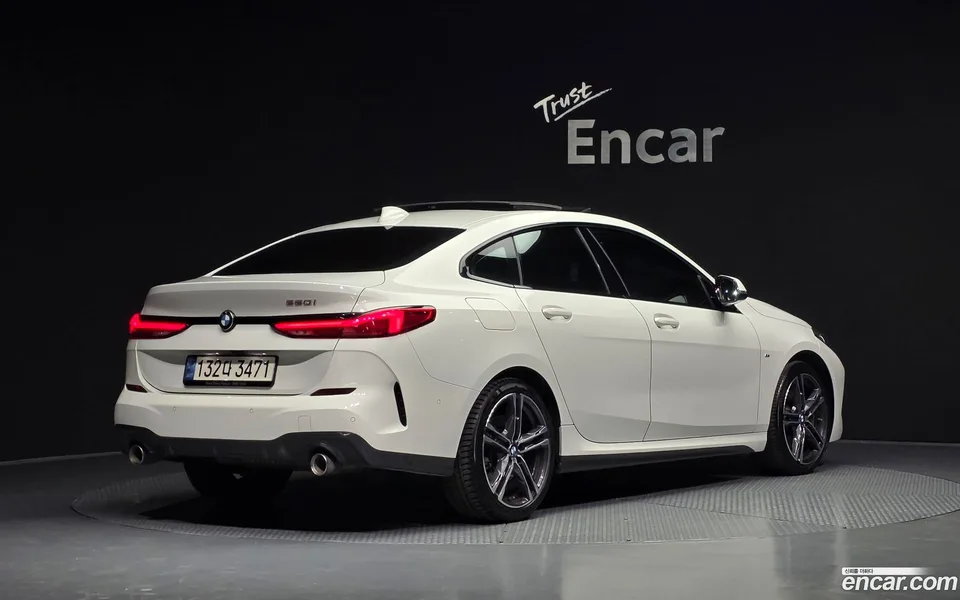 BMW 2 Series Gran Coupe 220i M 2022 — миниатюра 2