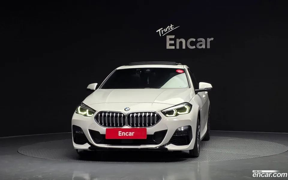 BMW 2 Series Gran Coupe 220i M 2022 — миниатюра 3