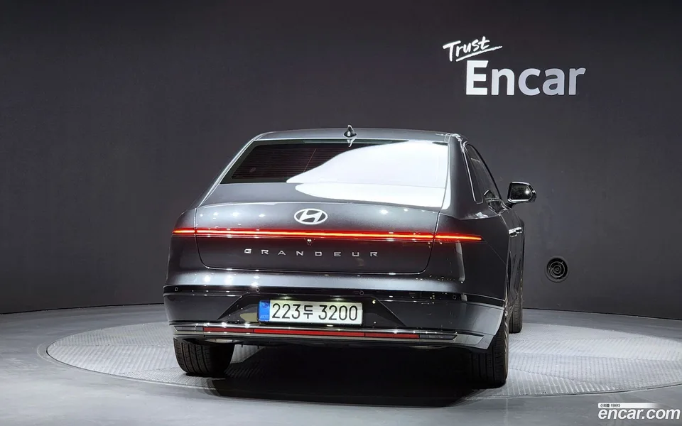 Hyundai Grandeur Hybrid 2025 — миниатюра 4