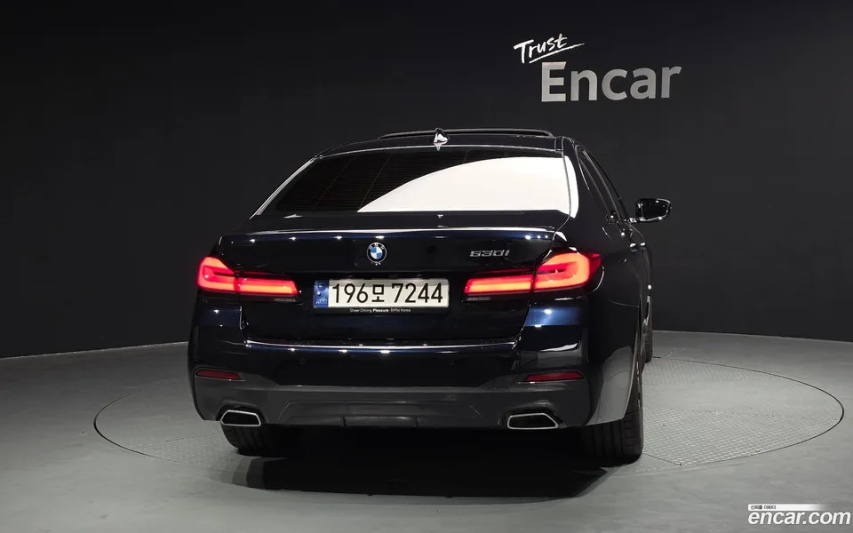 BMW 5 Series 530i M 2023 — миниатюра 4