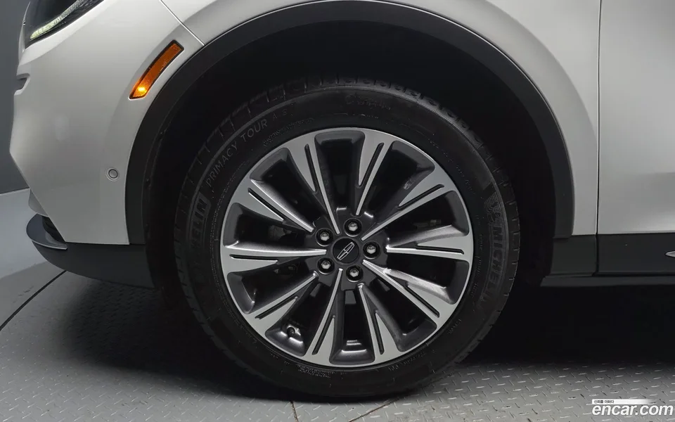 Lincoln Corsair 2.0 AWD 2022 — миниатюра 5