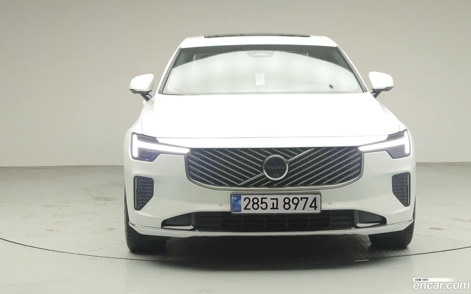 Volvo S90 B5 2025 — миниатюра 2