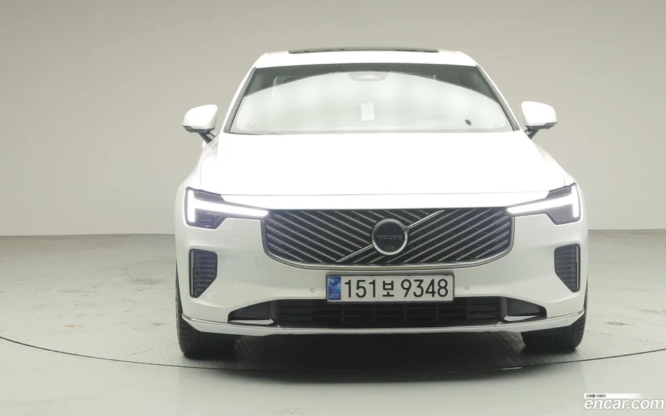 Volvo S90 B5 2025 — миниатюра 2