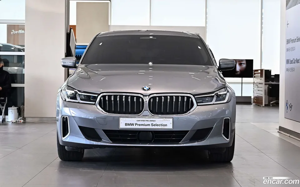 BMW 6 Series GT 620d 2023 — миниатюра 3