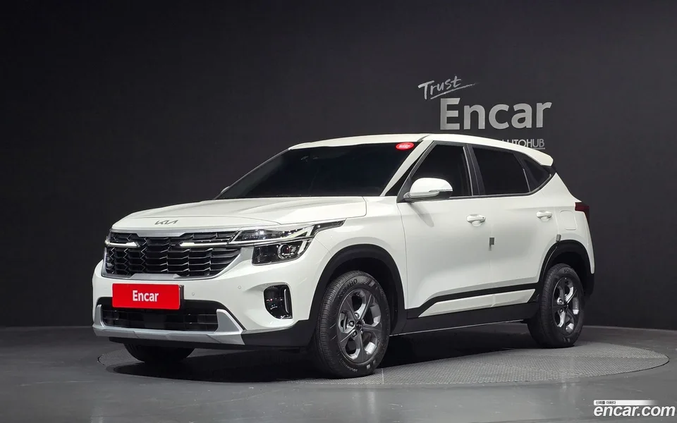 Kia Seltos 1.6 2WD 2025 — фото 1, купить с доставкой в Москву