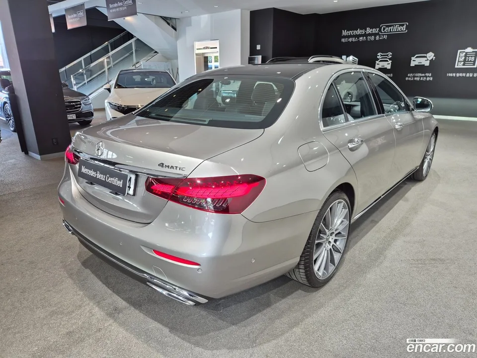 Mercedes-Benz E-Class E450 4MATIC 2023 — миниатюра 2