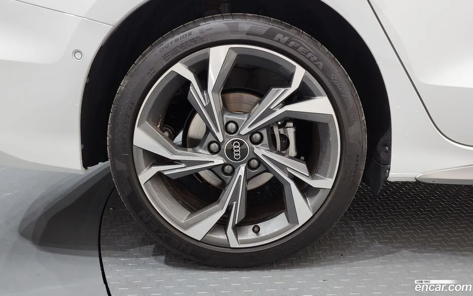 Audi A3 (8Y) 40 TFSI 2025 — миниатюра 5