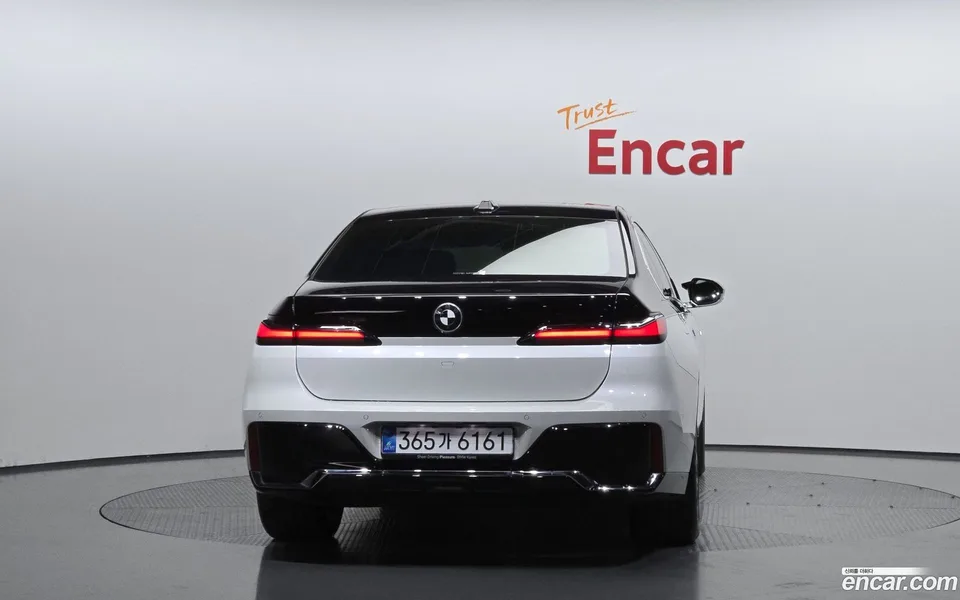 BMW 7 Series 740d xDrive M 2025 — миниатюра 4