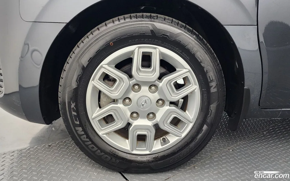 Hyundai Staria 5 2022 — миниатюра 5