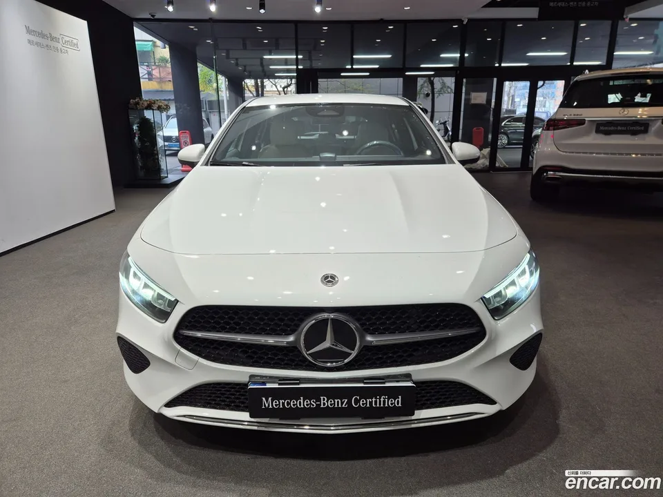 Mercedes-Benz A-Class A220 2025 — миниатюра 3