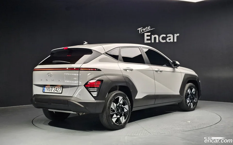 Hyundai Kona 1.6 2WD 2024 — миниатюра 2