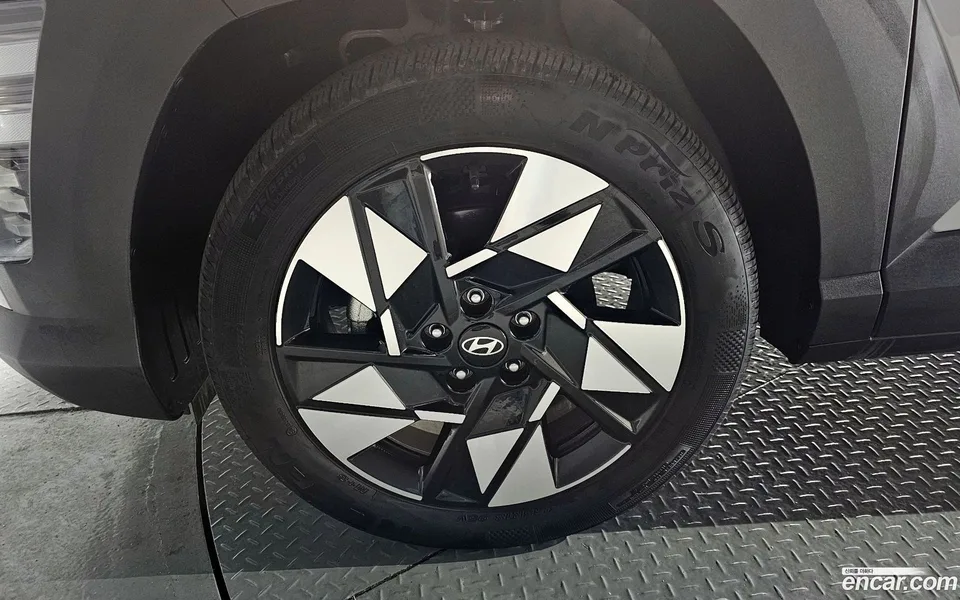 Hyundai Kona 1.6 2WD 2024 — миниатюра 5