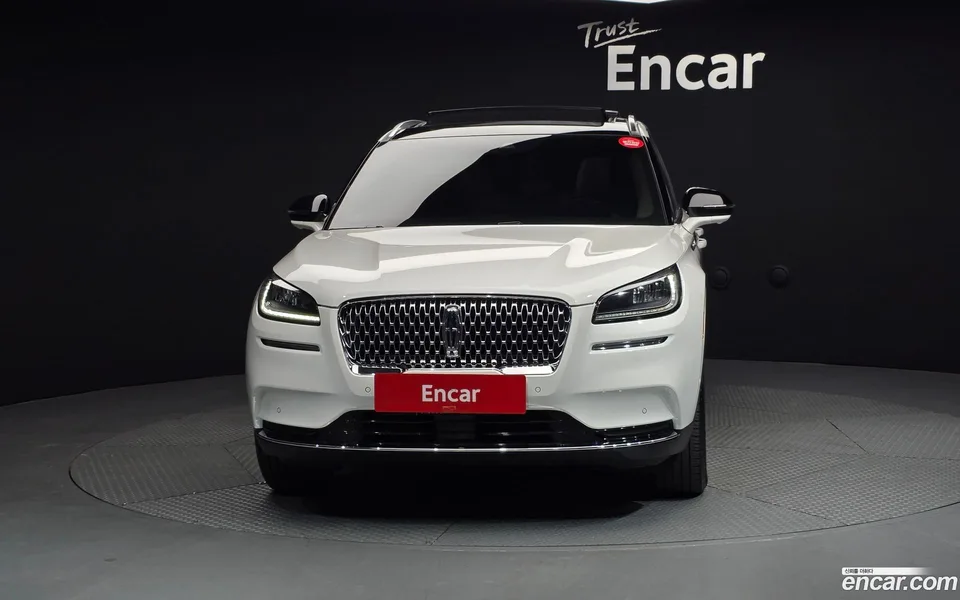 Lincoln Corsair 2.0 AWD 2022 — миниатюра 3
