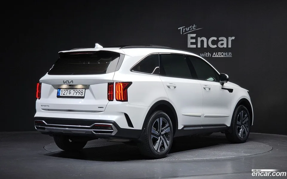 Kia Sorento HEV 1.6 2WD 2023 — миниатюра 2