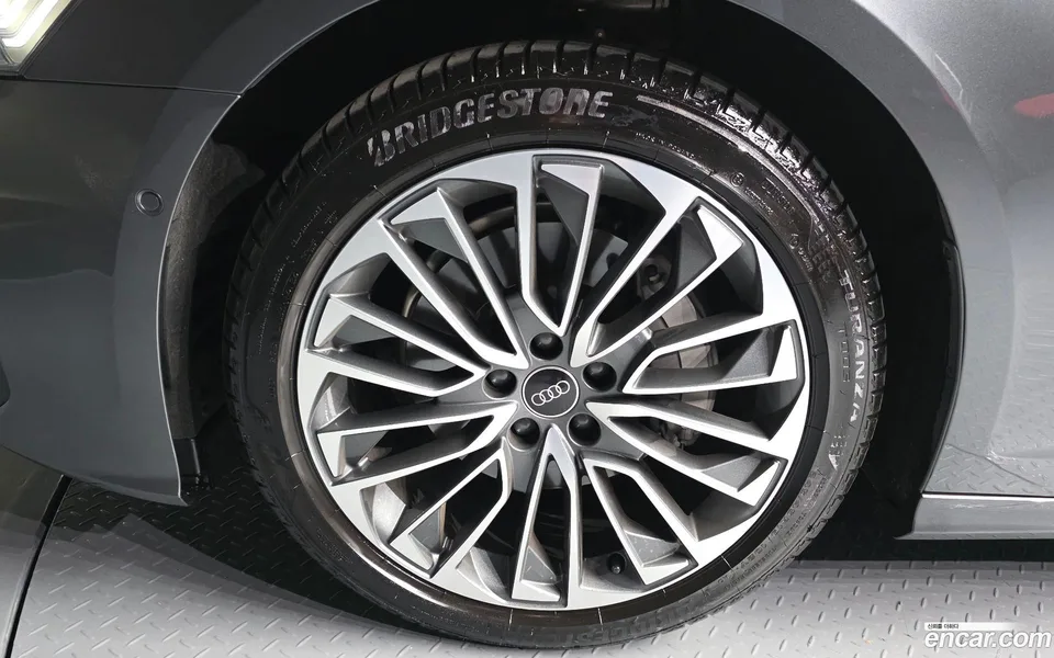 Audi A6 45 TFSI 2025 — миниатюра 5