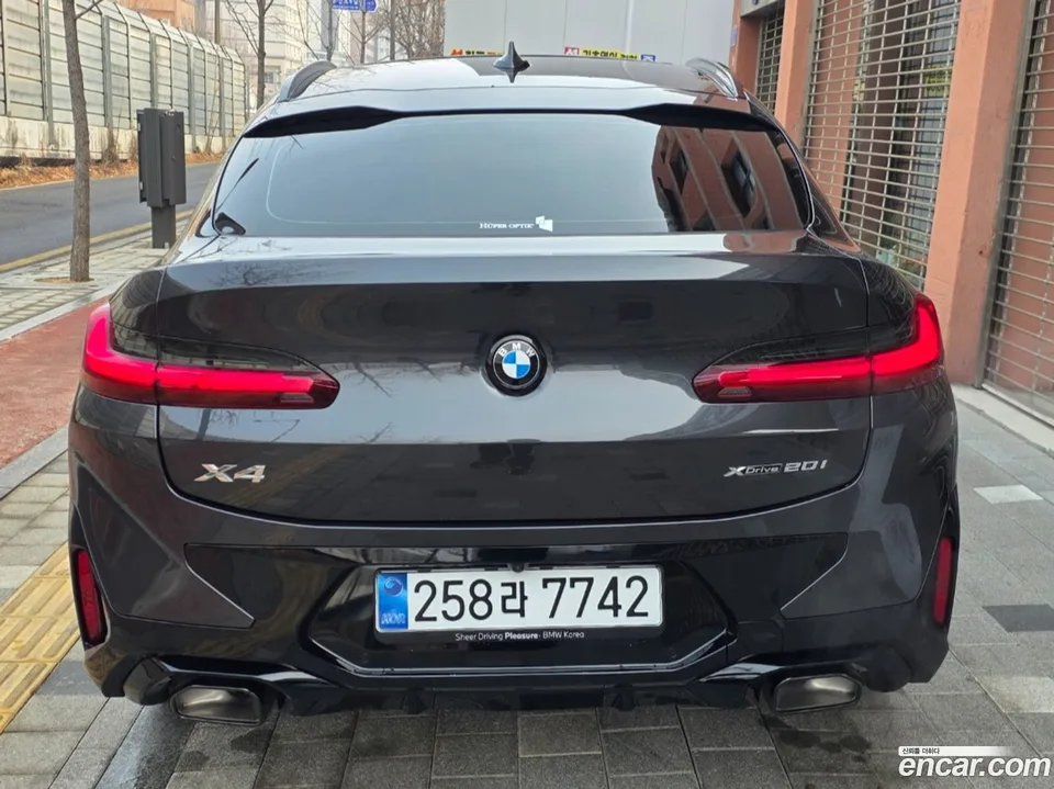 BMW X4 xDrive20i M 2025 — миниатюра 4