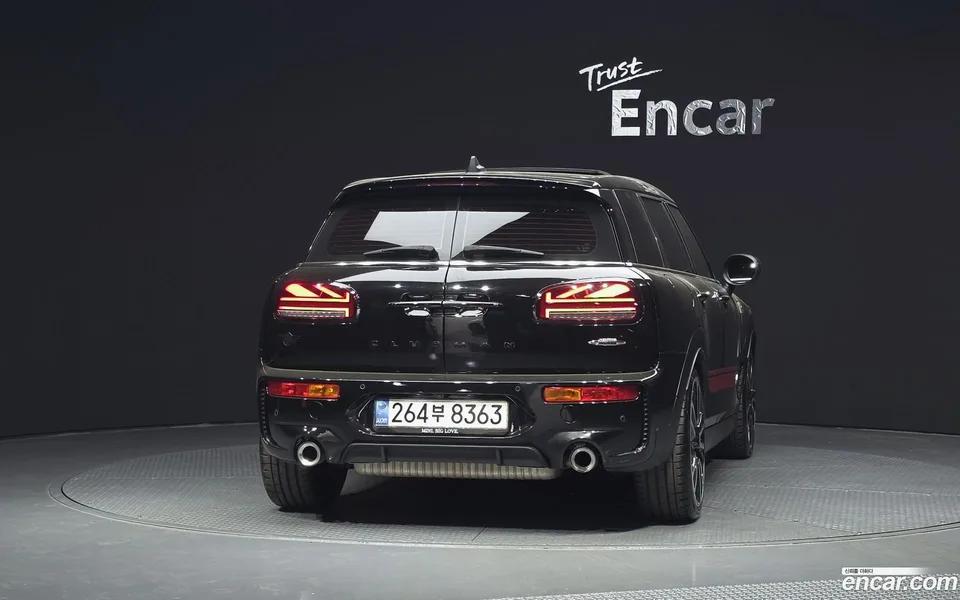 MINI Cooper S Clubman JCW 2022 — миниатюра 4