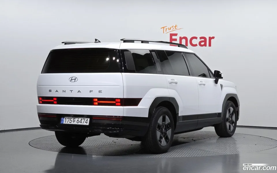 Hyundai Santa Fe HEV 1.6 2WD 2024 — миниатюра 2