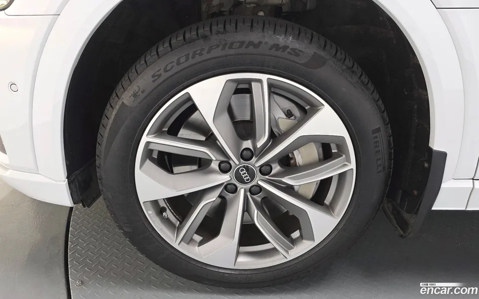 Audi e-tron 55 2022 — миниатюра 5