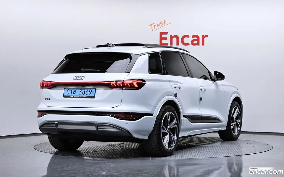 Audi Q6 e- 2025 — миниатюра 2