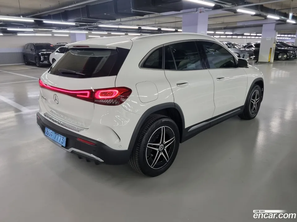 Mercedes-Benz EQA EQA250 AMG 2022 — миниатюра 3
