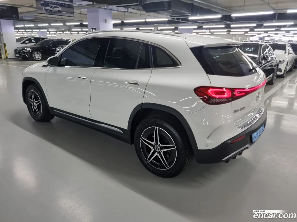 Mercedes-Benz EQA EQA250 AMG 2022 — миниатюра 5
