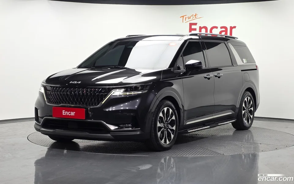 Kia Carnival 9 2022 — фото 1, купить с доставкой в Москву