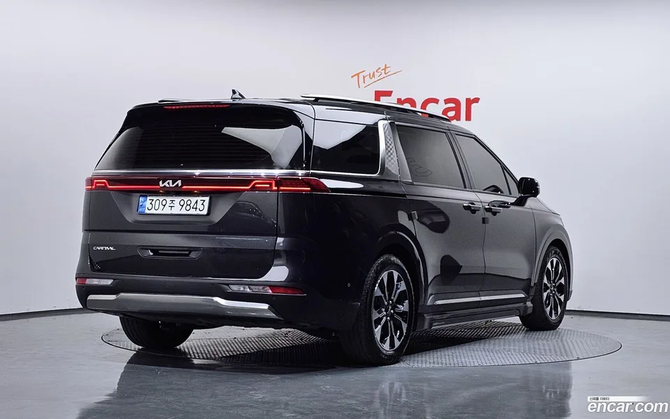 Kia Carnival 9 2022 — миниатюра 2