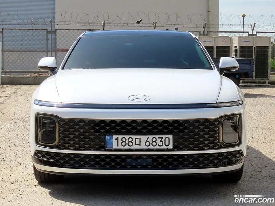 Hyundai Grandeur 2.5 2WD 2024 — фото 1, купить с доставкой в Москву