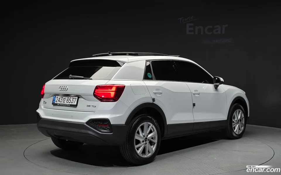 Audi Q2 35 TDI 2023 — миниатюра 2