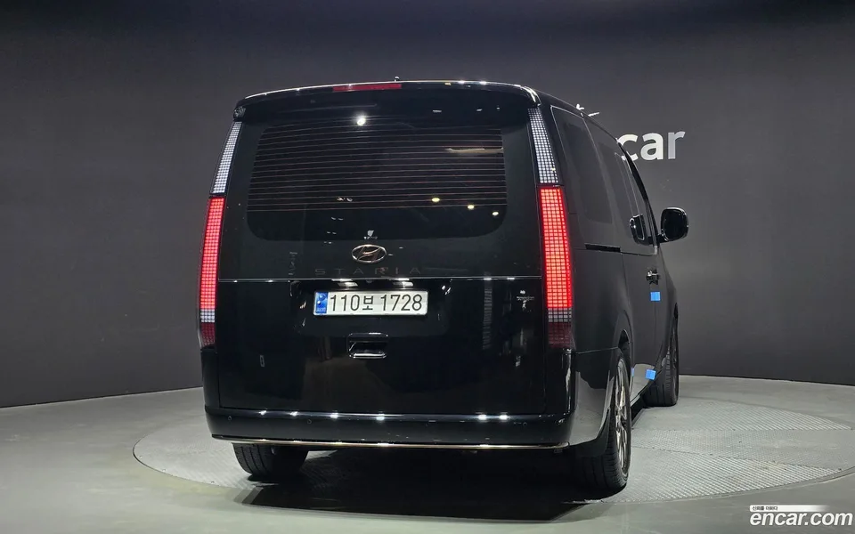 Hyundai Staria 4WD 9 2022 — миниатюра 4