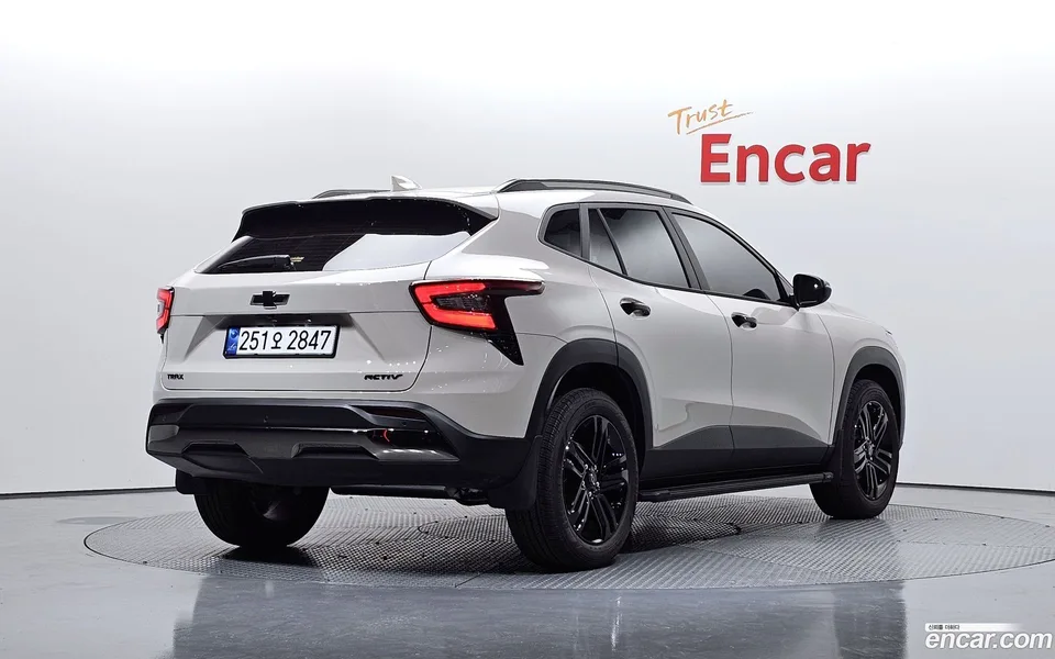 Chevrolet Trax Crossover 1.2 ACTIV 2025 — миниатюра 2