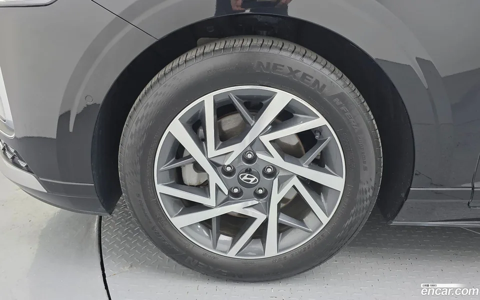 Hyundai Grandeur 2.5 2WD 2023 — миниатюра 5