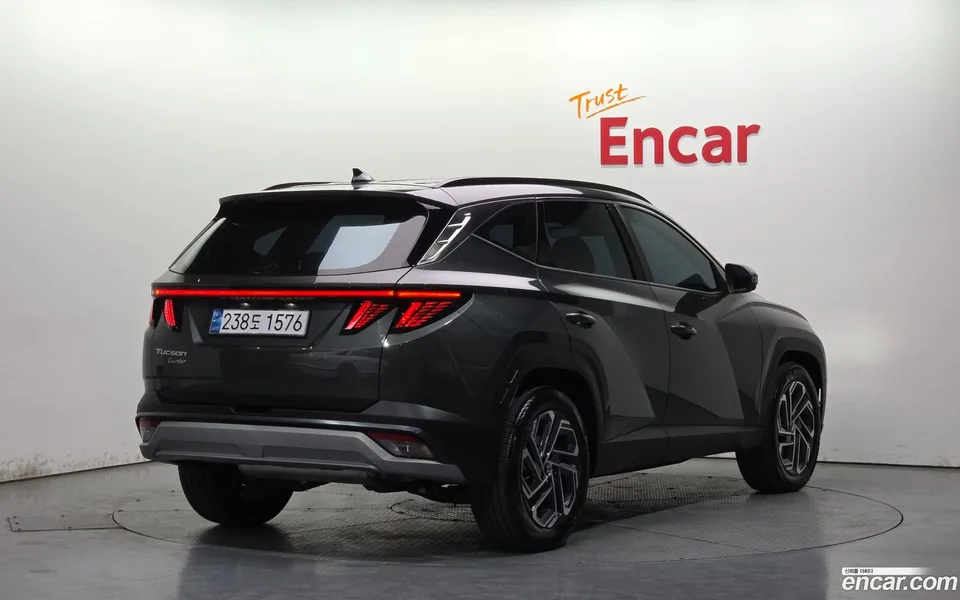 Hyundai Tucson NX4 1.6 2WD 2024 — миниатюра 2