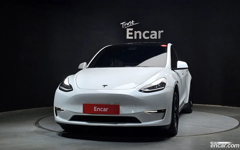 Tesla Model Y AWD 2022 — миниатюра 3