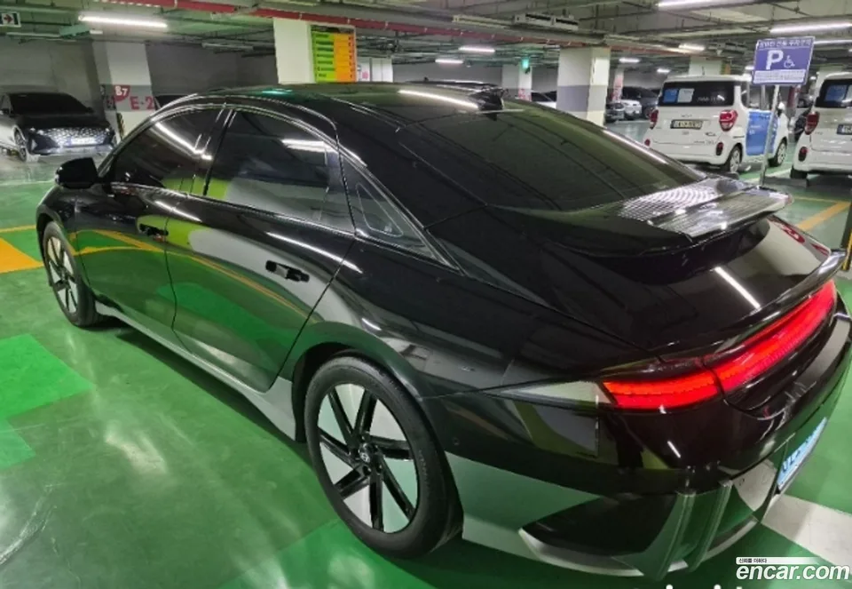 Hyundai Ioniq 6 2023 — миниатюра 4